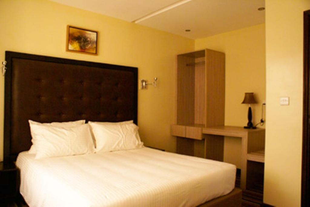 The Clarion Hotel Найробі Номер фото